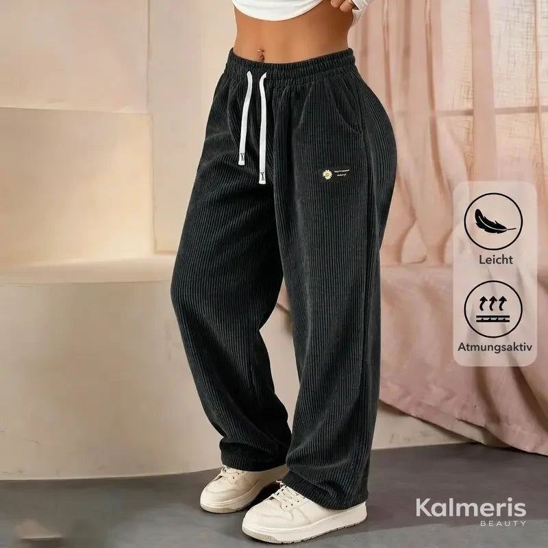 Cordhose Schwarz getragen